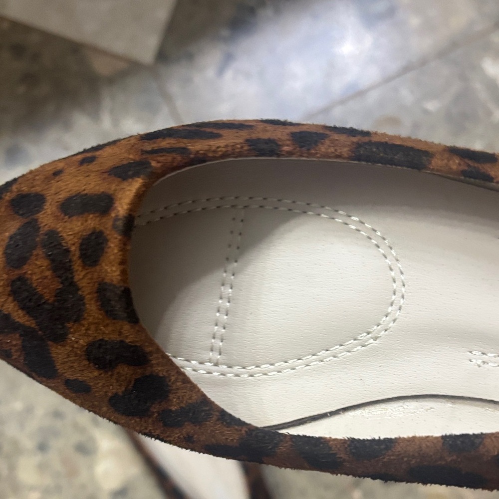 Bella Marie Leopard Print Flats - Picture 5 of 5